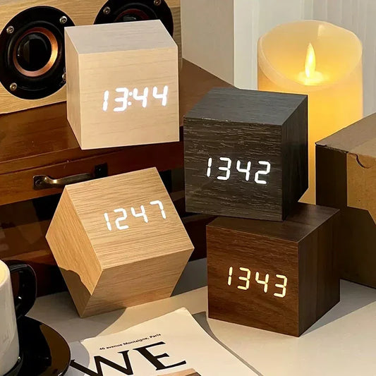 Cantarini TimberTime™ LED Wooden Alarm Clock (Sound Control + Temperature Display, USB / Battery Powered)